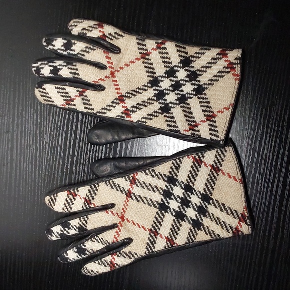 Burberry wool and leather Nova check winter gloves size 7(S) - Picture 1 of 9